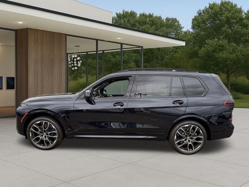 New 2026 BMW X7 xDrive40iImage 13