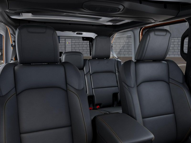 New 2026 Jeep Wrangler 4-door SaharaImage 26
