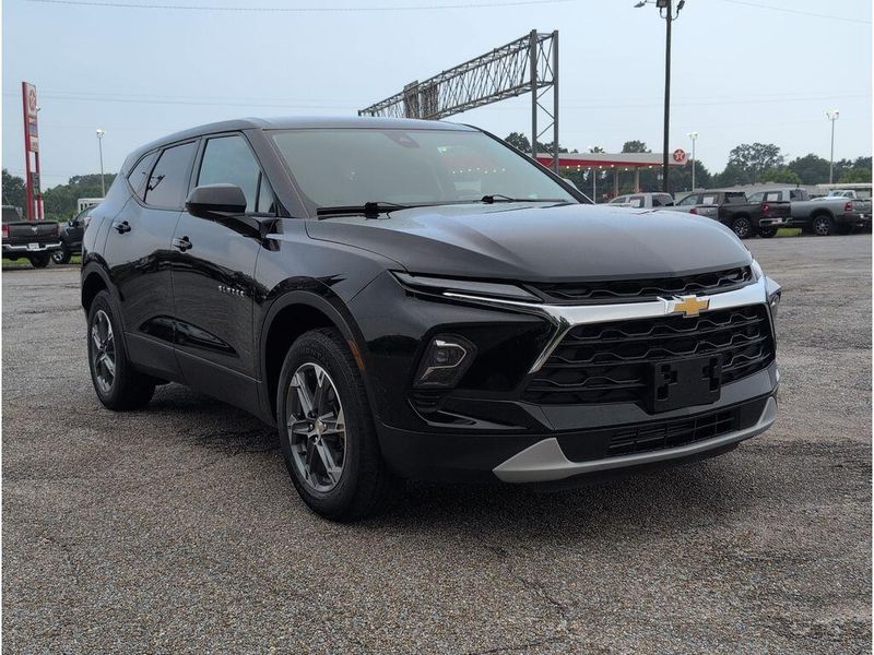 Used 2025 Chevrolet Blazer LTImage 7