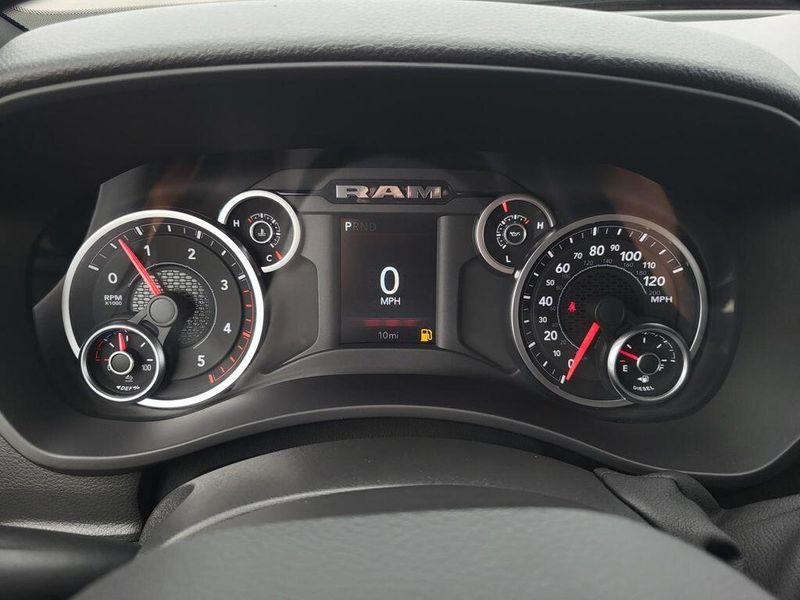 2025 RAM 2500 Tradesman Crew Cab 4x4 6