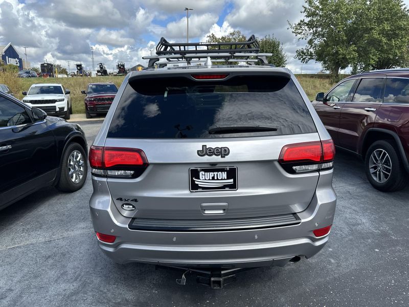 2018 Jeep Grand Cherokee Altitude photo 8
