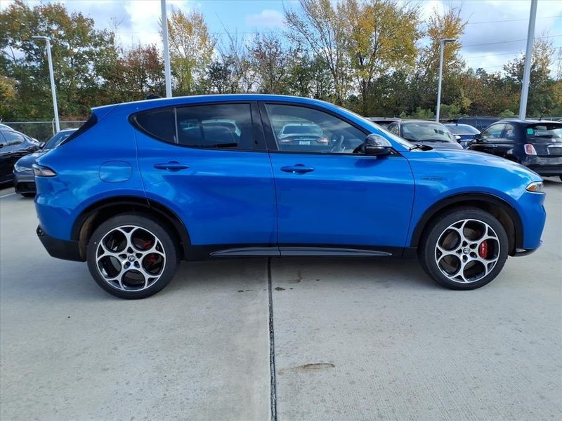 New 2025 Alfa Romeo Tonale VeloceImage 5