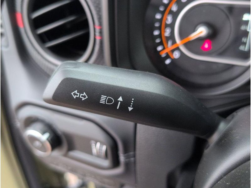 New 2025 Jeep Wrangler 4-door RubiconImage 26