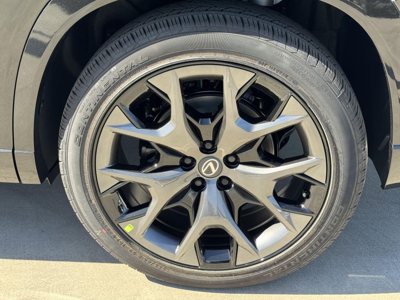 New 2026 Lexus TX 500h F SPORT Performance PremiumImage 16