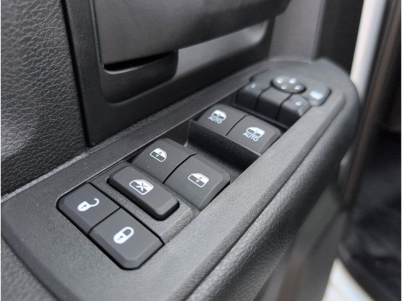 New 2026 RAM 3500 Tradesman Crew Cab Chassis 4x4 60