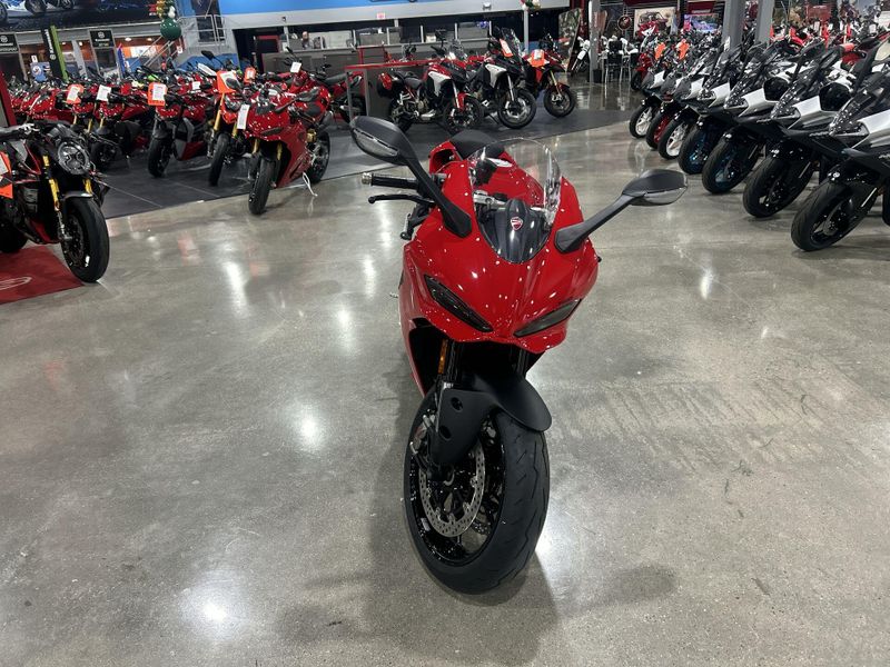 New 2026 Ducati PANIGALE V2 896 Image 22