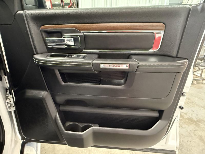 Used 2015 RAM 1500 LaramieImage 7
