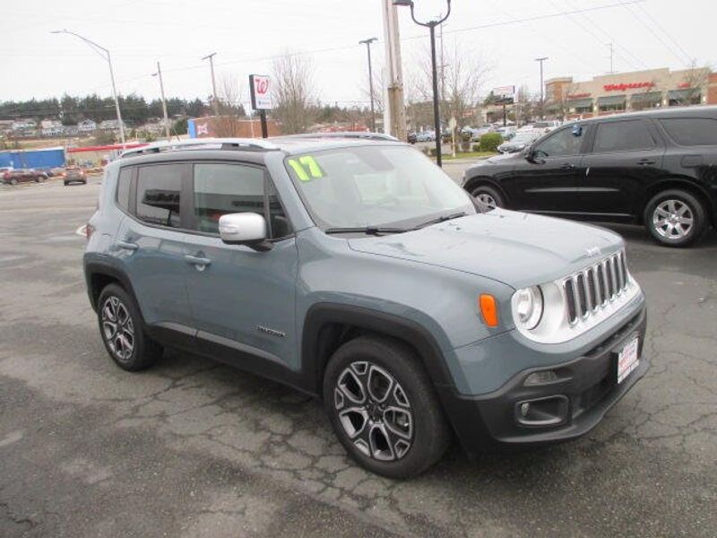 2017 Jeep Renegade LimitedImage 5