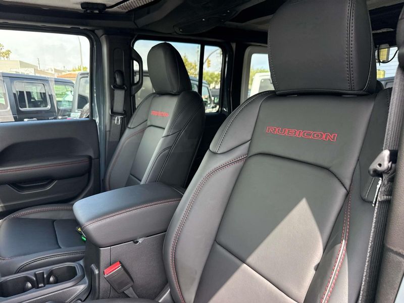 New 2026 Jeep Wrangler 4-door Rubicon X