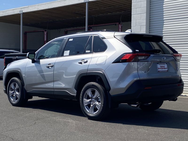 New 2025 Toyota RAV4 XLEImage 5