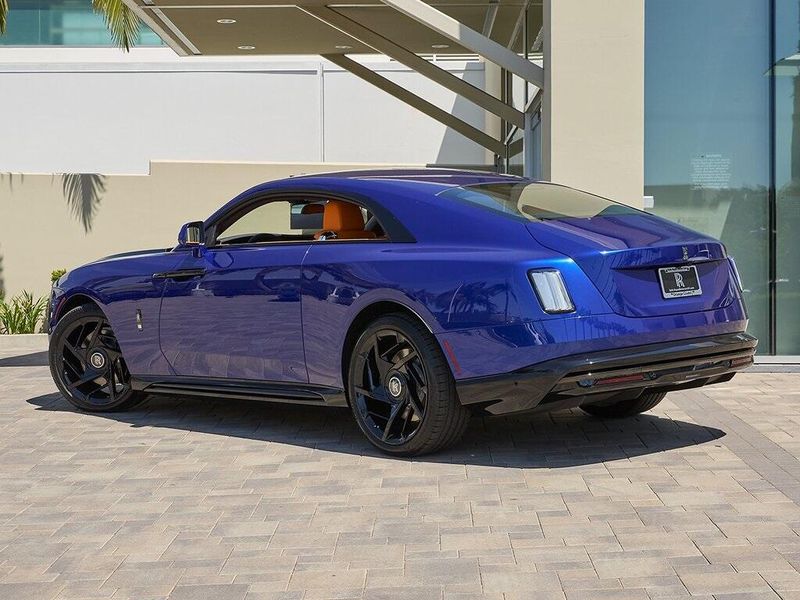 2025 Rolls-Royce Spectre Image 7