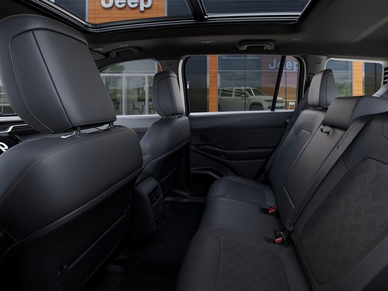 New 2026 Jeep Cherokee Overland 4x4Image 49