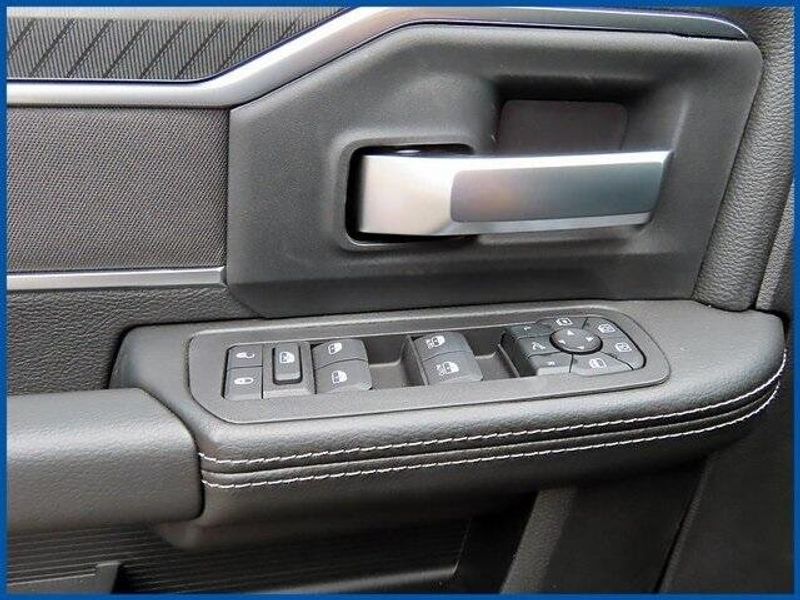 2025 RAM 2500 Big HornImage 13