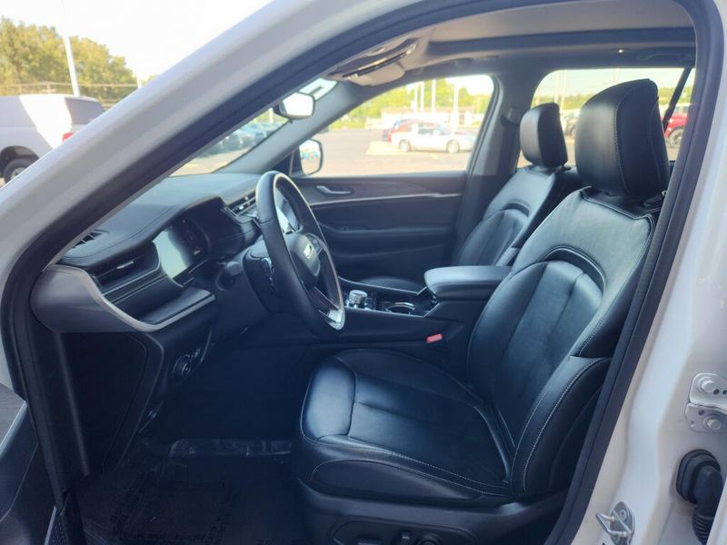 Used 2022 Jeep Grand Cherokee Limited