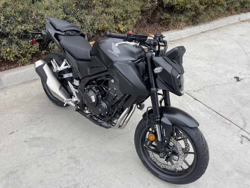 2025 Honda CB500F Image 8
