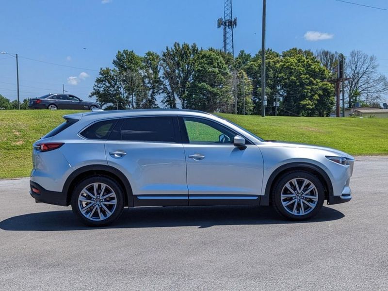 2021 Mazda CX-9 Grand Touring in a Sonic Silver Metallic exterior color. Johnson Dodge 601-693-6343 pixelmotiondemo.com 