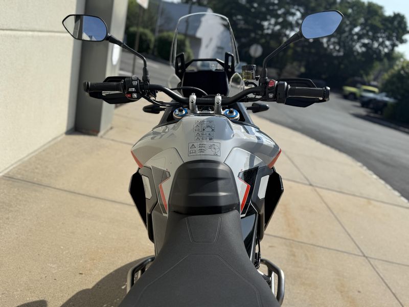 2025 Triumph TIGER 900 RALLY PROImage 6