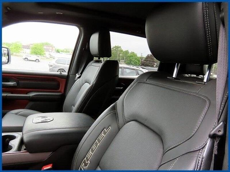 2025 RAM 1500 RebelImage 14
