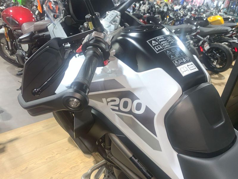 2023 Triumph TIGER 1200 RALLY PRO  in a SNOWDONIA WHITE exterior color. Del Amo Motorsports of Long Beach (562) 362-3160 delamomotorsports.com 