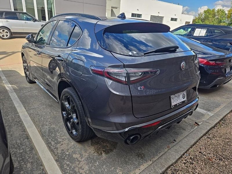 2024 Alfa Romeo Stelvio Tributo Italiano photo 4
