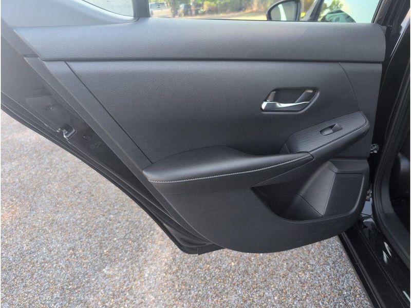 Used 2023 Nissan Sentra SVImage 30