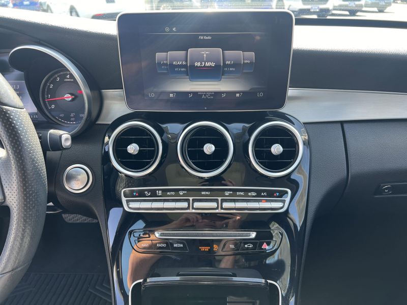 2016 Mercedes-Benz C-Class C 300Image 14