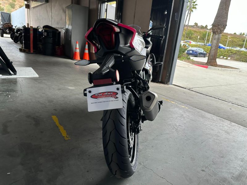 New 2025 CFMOTO 300SS Image 16