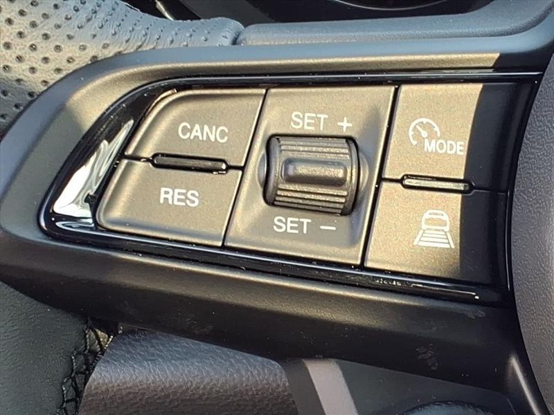 New 2026 Alfa Romeo Tonale Veloce AwdImage 18