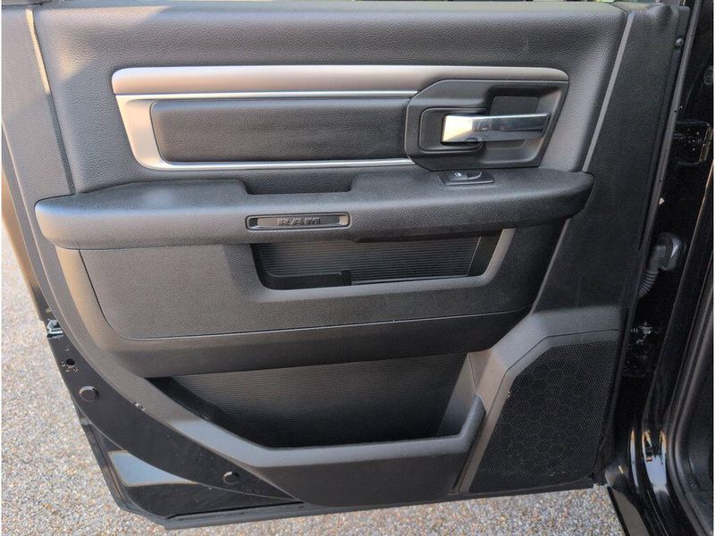 Used 2024 RAM 1500 Classic WarlockImage 31