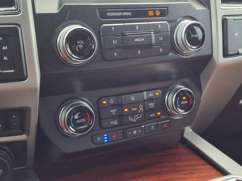 2021 Ford F-350SD King RanchImage 22