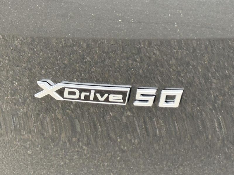 2025 BMW iX xDrive50Image 14