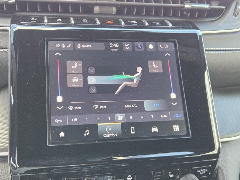 Used 2024 Jeep Grand Cherokee Altitude X 4x4