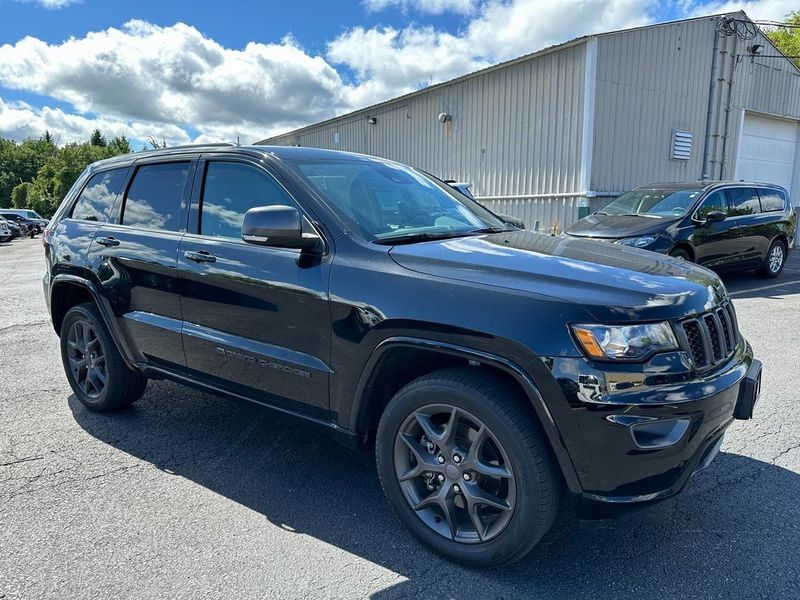 2021 Jeep Grand Cherokee 80th Anniversary EditionImage 1