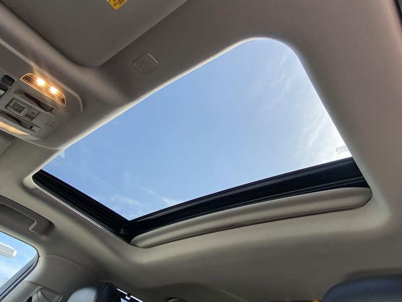 2022 Toyota Highlander XLEImage 31