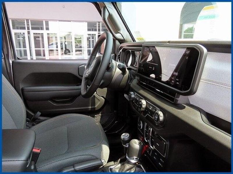 2025 Jeep Wrangler WillysImage 8