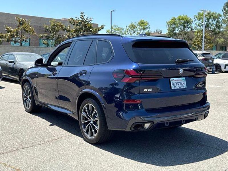 Used 2024 BMW X5 sDrive40iImage 12