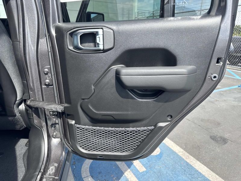 New 2026 Jeep Gladiator Rubicon 4x4