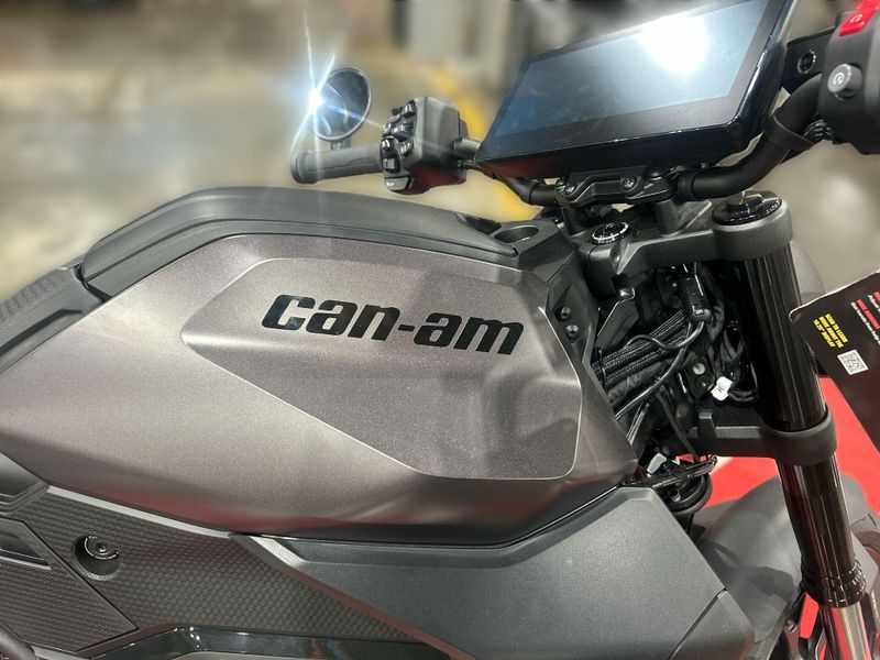 2025 Can-Am Pulse Image 18