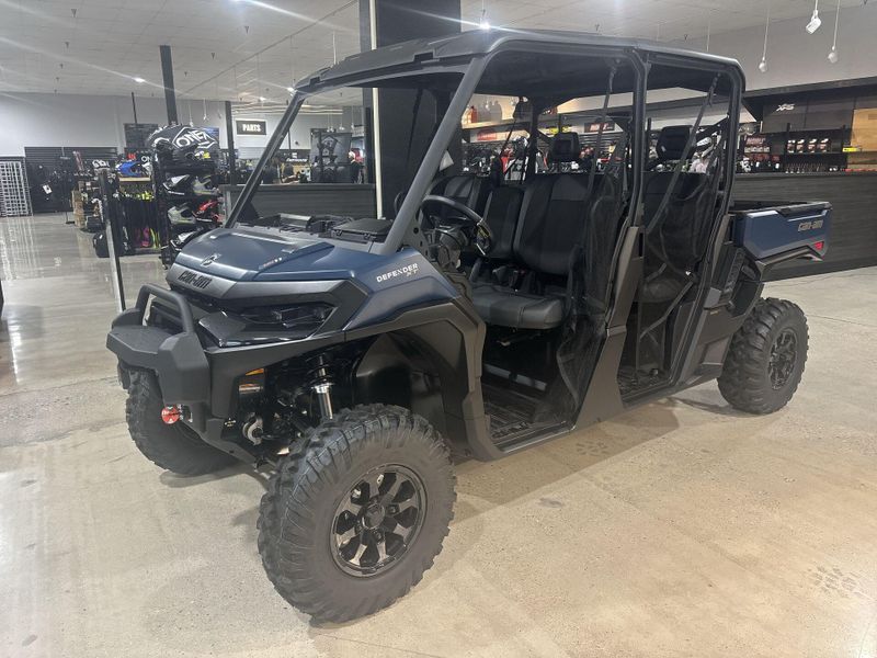New 2026 Can-Am DEFENDER MAX XT HD11 WITH 10.25 IN. INFOTAINMENT Image 12