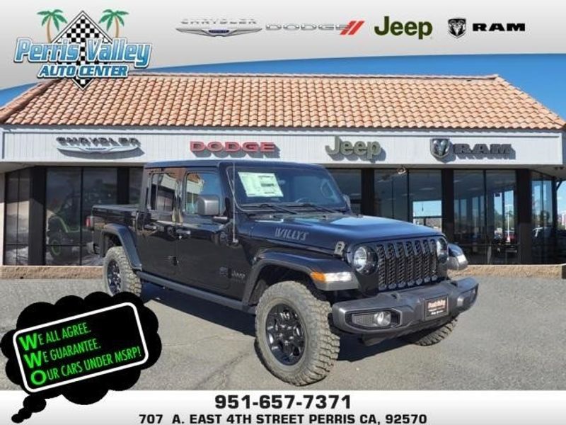 2023 Jeep Gladiator Willys 4x4 in a Black Clear Coat exterior color and Blackinterior. Perris Valley Chrysler Dodge Jeep Ram 951-355-1970 perrisvalleydodgejeepchrysler.com 