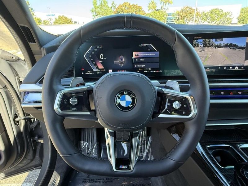 Used 2025 BMW 7 Series 740iImage 23