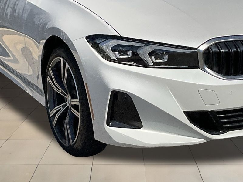 2024 BMW 3 Series 330iImage 9