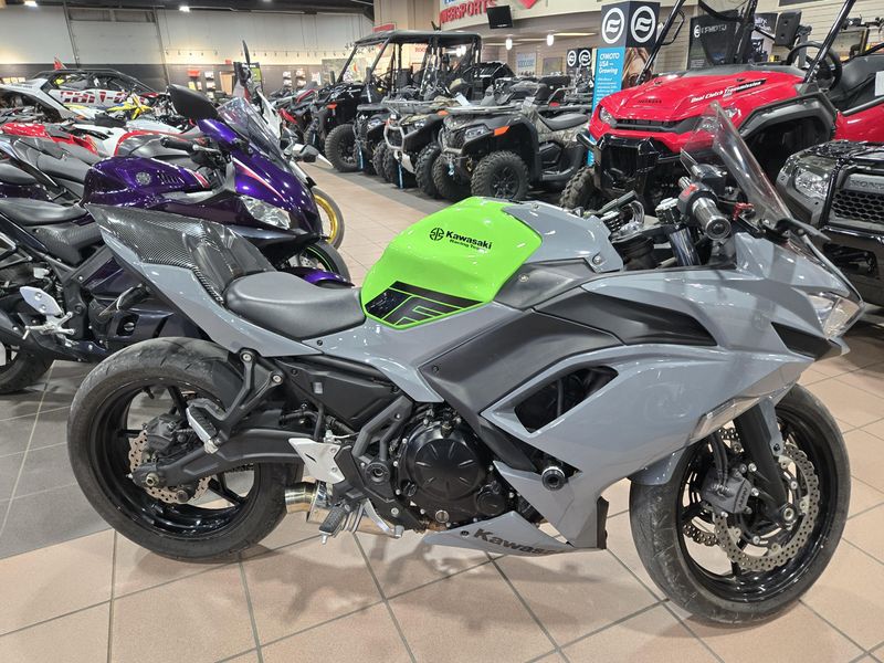 2023 Kawasaki NINJA 650 ABS KRT EDITON Image 2