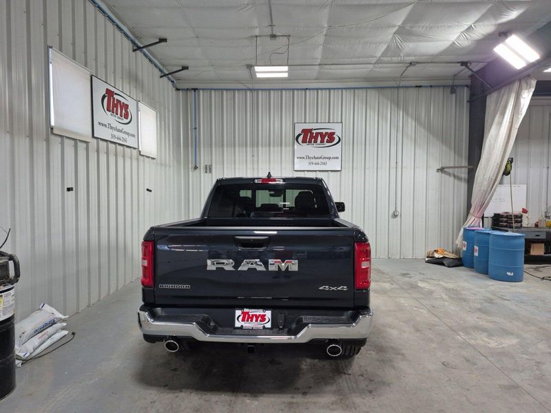 2025 RAM 1500 Big Horn Crew Cab 4x4 5