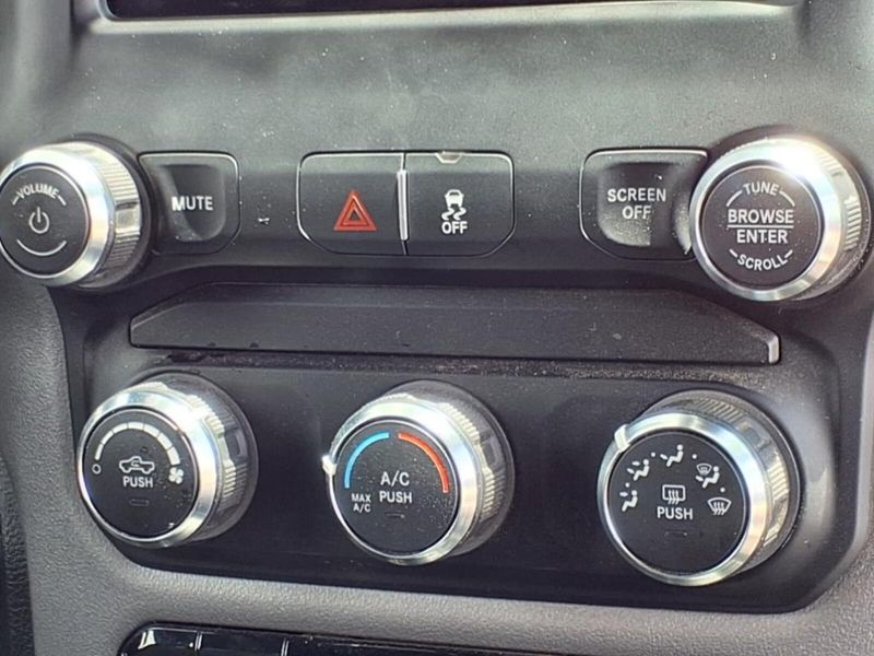 2024 Ram 2500 Big Horn photo 7