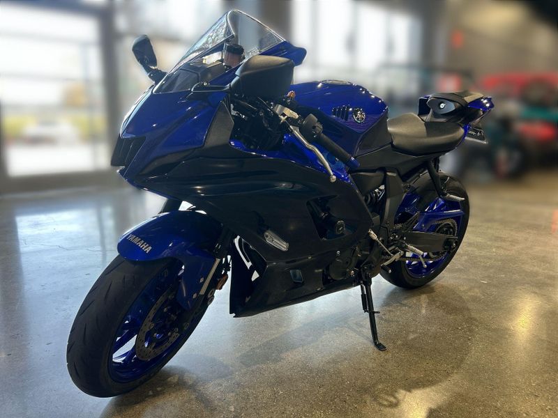 2024 Yamaha YZF-R7 Image 19