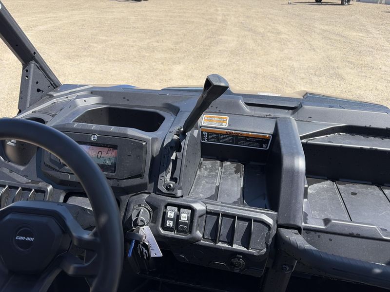 New 2026 Can-Am DEFENDER MAX DPS HD9 