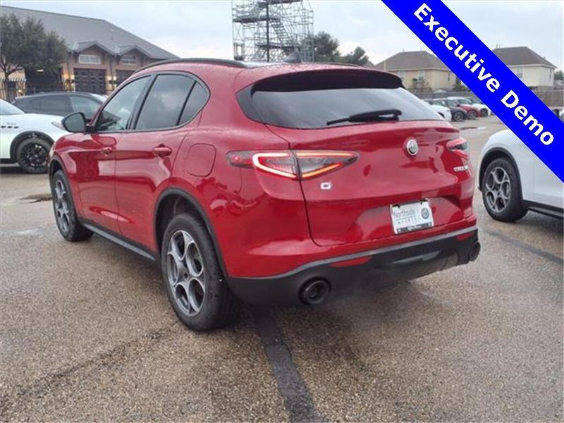2025 Alfa Romeo Stelvio AwdImage 7