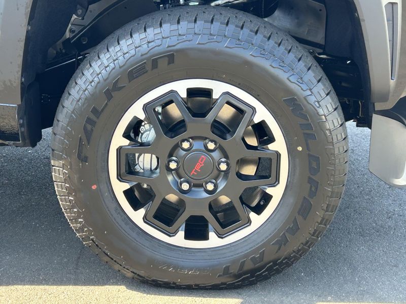 New 2025 Toyota Tacoma TRD Off Road HybridImage 8