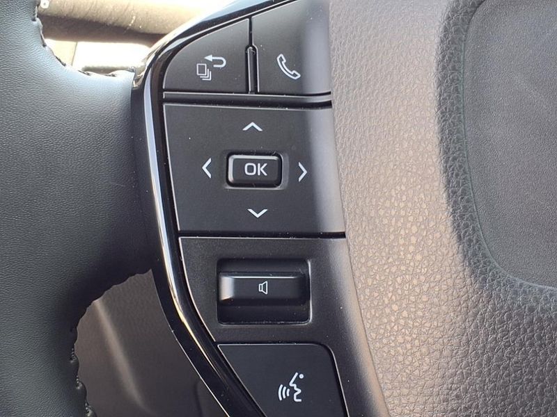 2023 Toyota Prius XLEImage 21